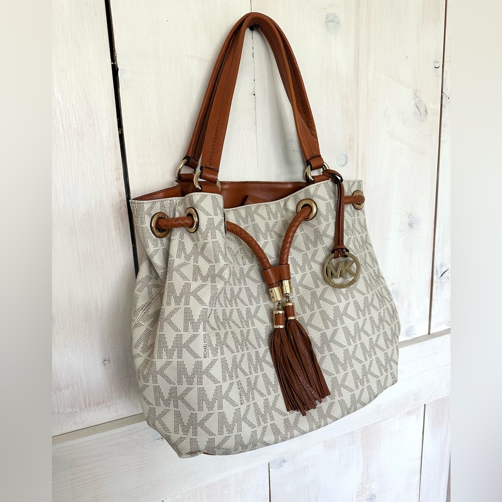 Michael Kors Brown & Cream Logo Drawstring Tote - Picture 2 of 13